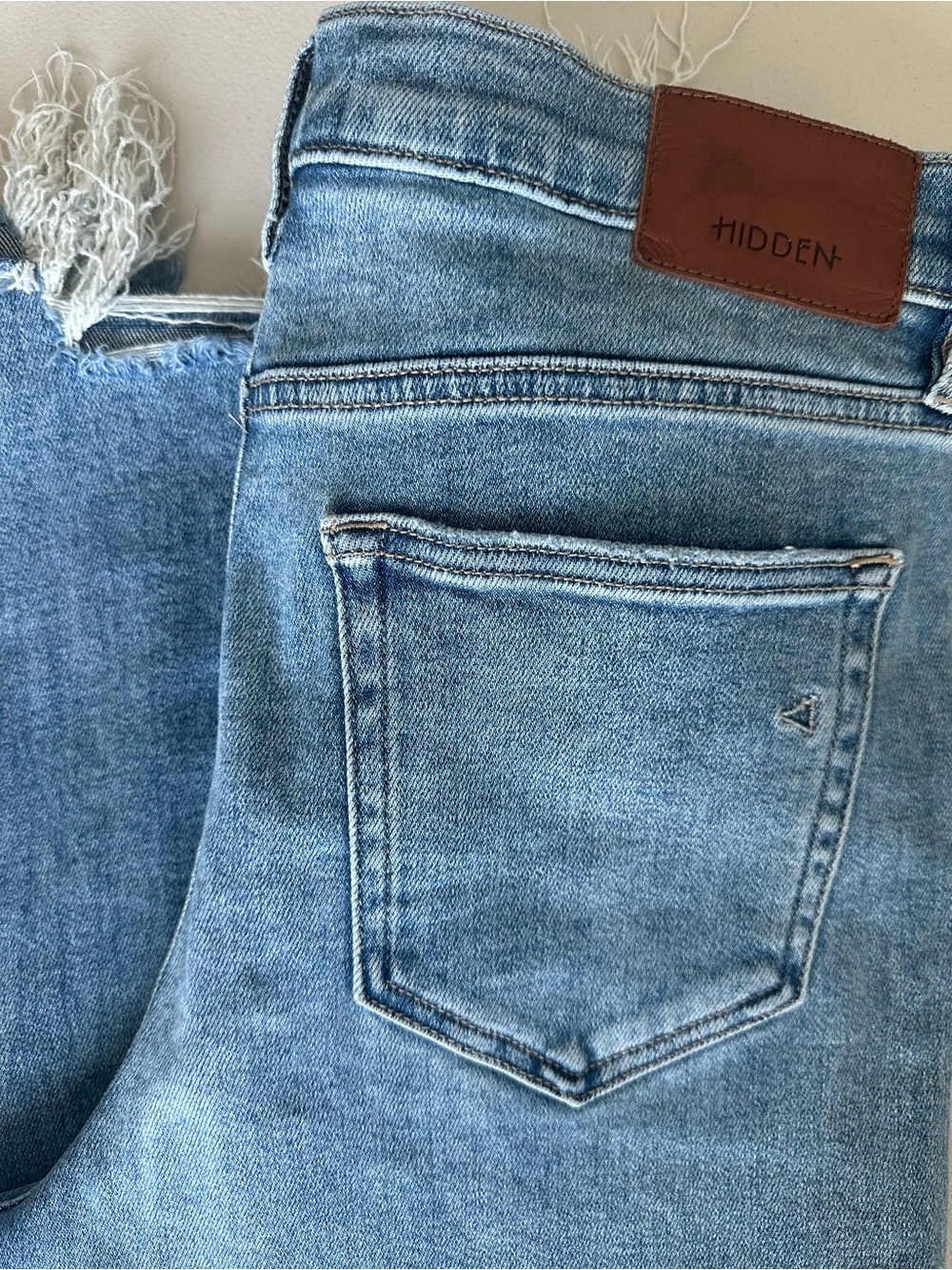 Hidden Jeans Women’s Logan Dad Jeans Size 30 Wide Leg High Rise Relaxed/Slouchy